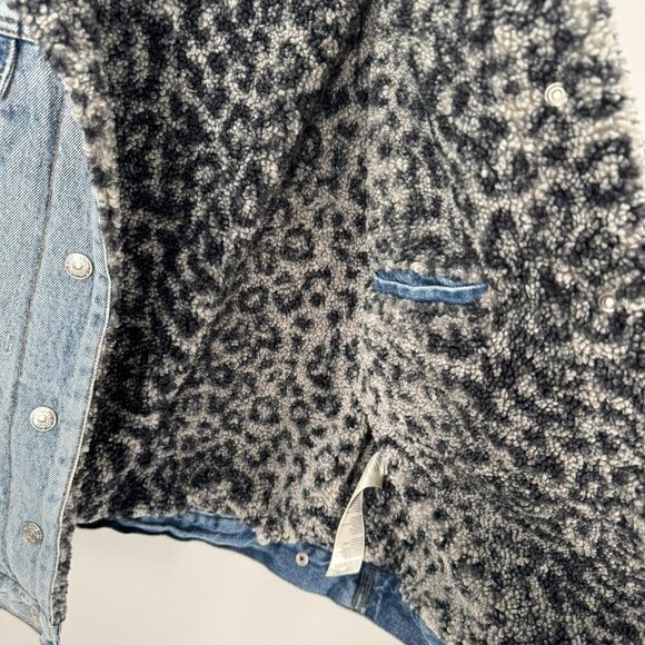 Free People Jean Jacket With Gray Leopard Sherpa Lining Womens XS - Picture 7 of 7